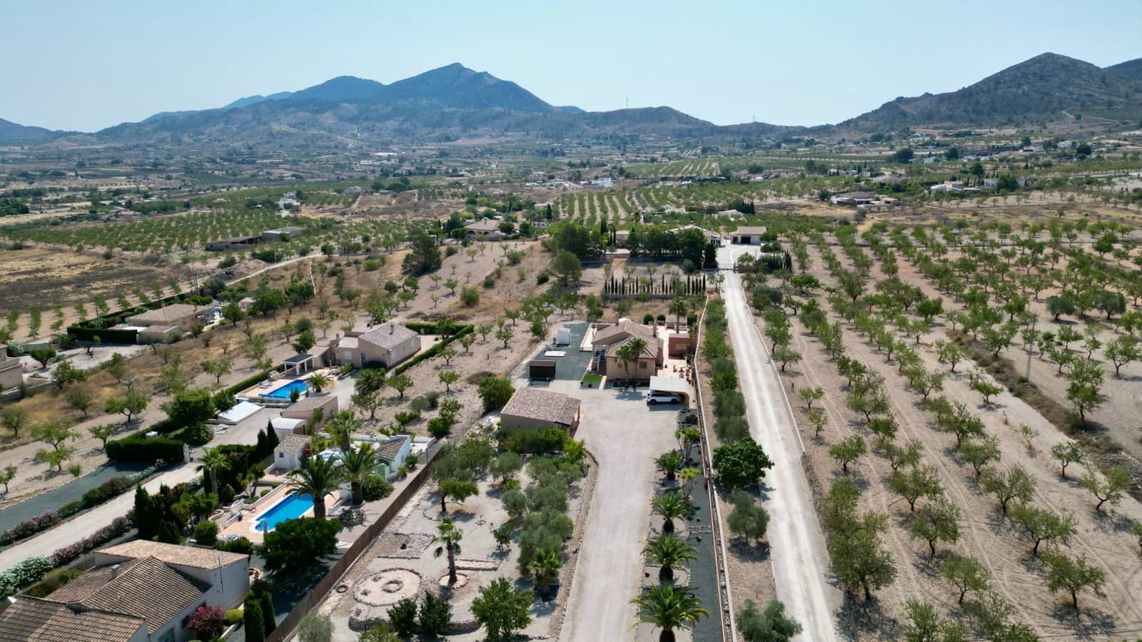 5 soveværelse Villa til salg i Hondon de los Frailes med swimmingpool - € 440.000 (Ref: 9360773)
