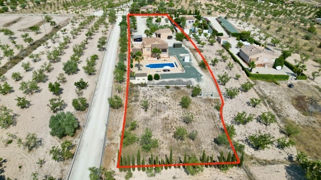 5 bedroom Villa for sale in Hondón de los Frailes with pool - € 440,000 (Ref: 9360773)