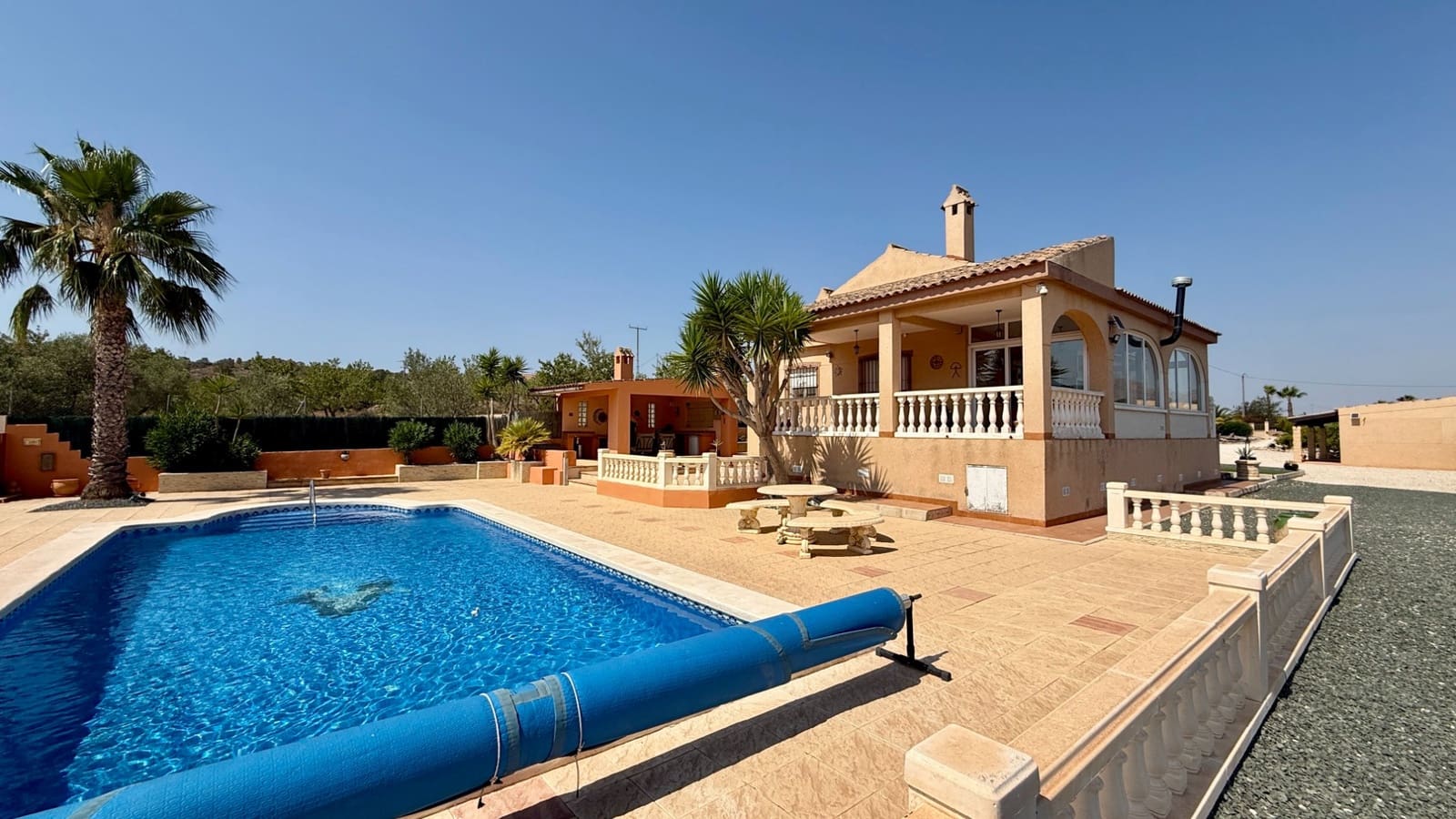 5 soveværelse Villa til salg i Hondon de los Frailes med swimmingpool - € 440.000 (Ref: 9360773)