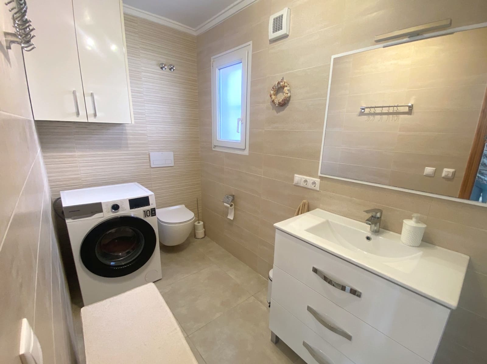 Chalet de 3 habitaciones en Ciudad Quesada en venta con piscina - 575.000 € (Ref: 9371172)