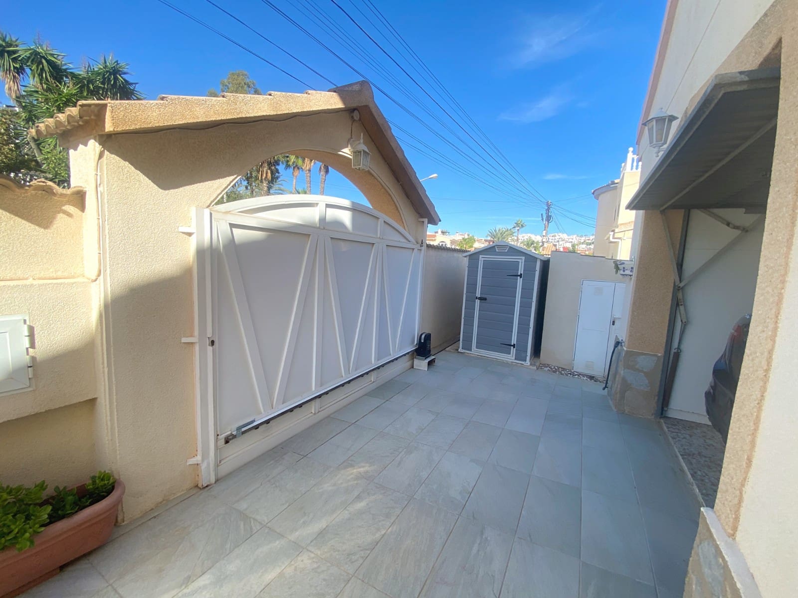 Chalet de 3 habitaciones en Ciudad Quesada en venta con piscina - 575.000 € (Ref: 9371172)