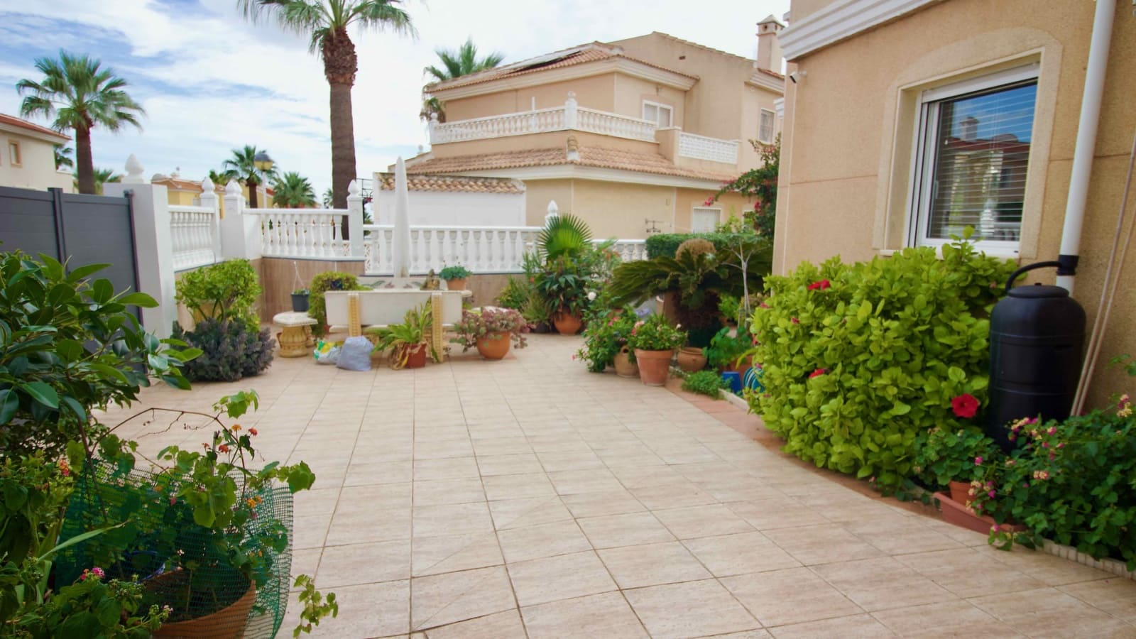 3 bedroom Villa for sale in Ciudad Quesada with pool - € 272,500 (Ref: 9372139)