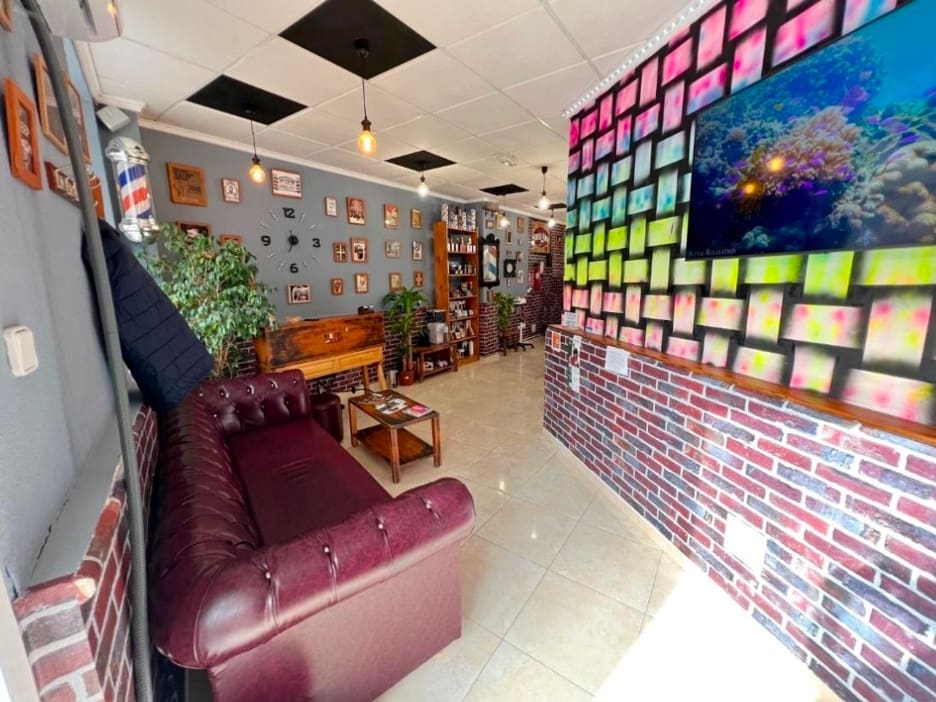 Erhverv til salg i Guardamar del Segura - € 99.900 (Ref: 9372258)