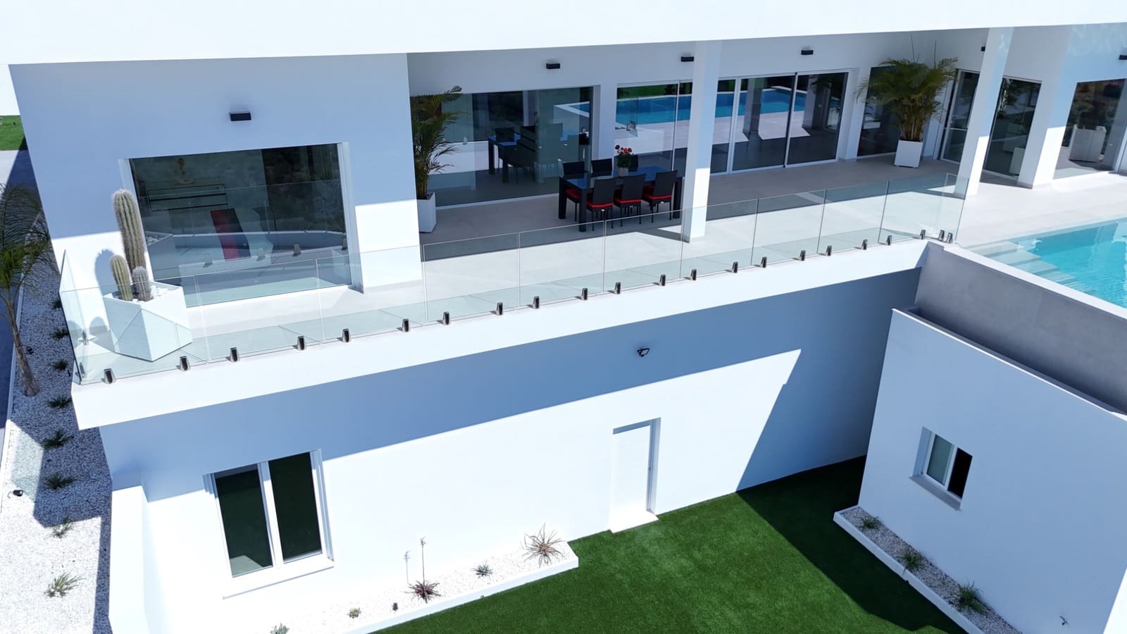 Villa for sale in La Marina with pool - € 1,590,000 (Ref: 9372259)