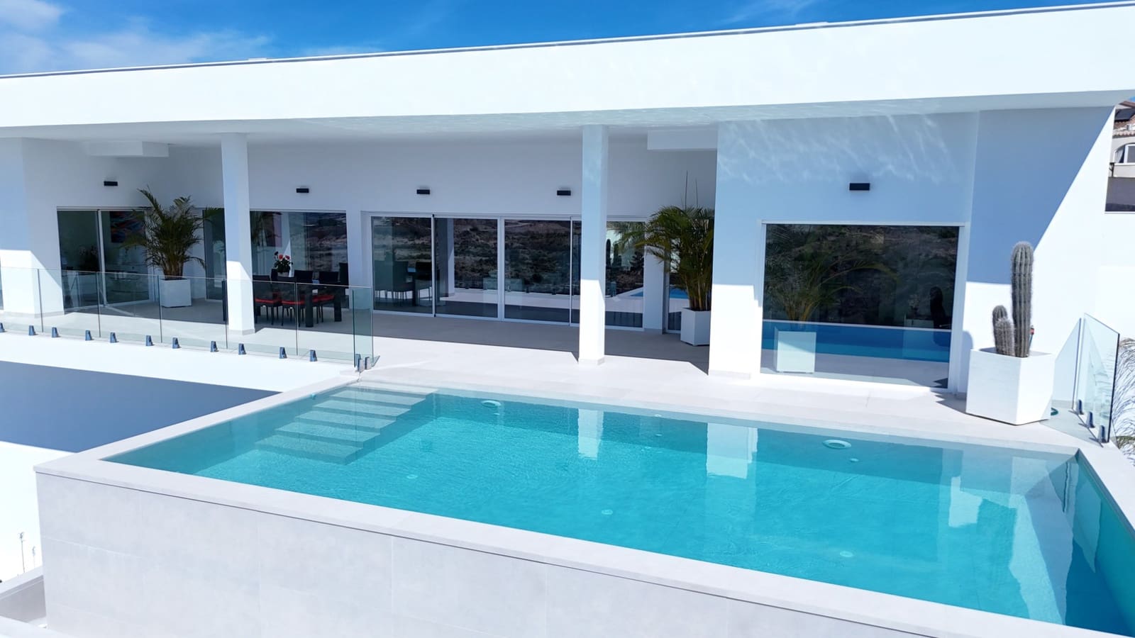 Villa for sale in La Marina with pool - € 1,590,000 (Ref: 9372259)