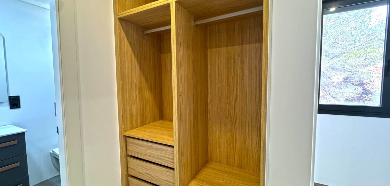 4 bedroom Villa for sale in Torrevieja with pool - € 495,000 (Ref: 9394409)