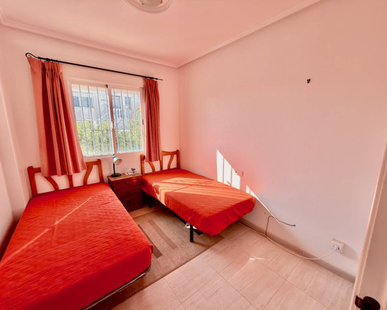 3 slaapkamer Villa te koop in Ciudad Quesada met zwembad - € 200.000 (Ref: 9398760)