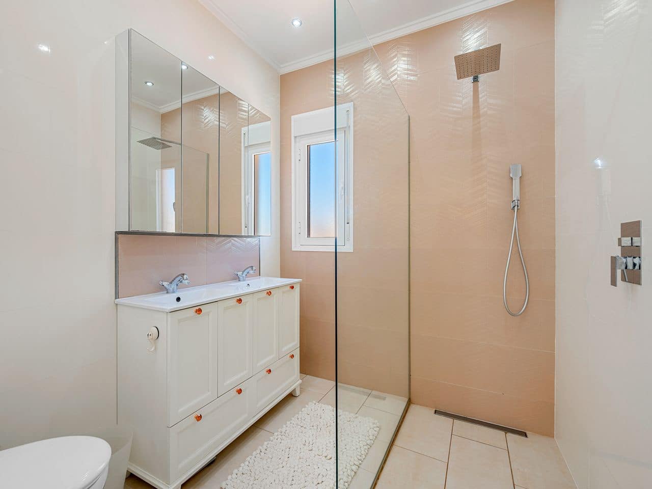 3 bedroom Villa for sale in Rojales with pool - € 449,000 (Ref: 9404752)