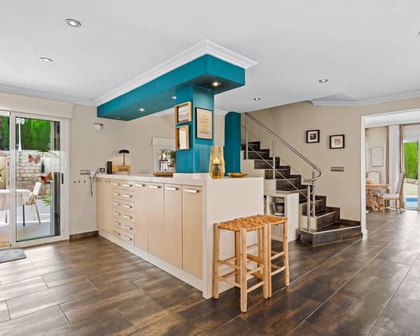 5 soveværelse Villa til salg i Algorfa med swimmingpool - € 770.000 (Ref: 9415098)