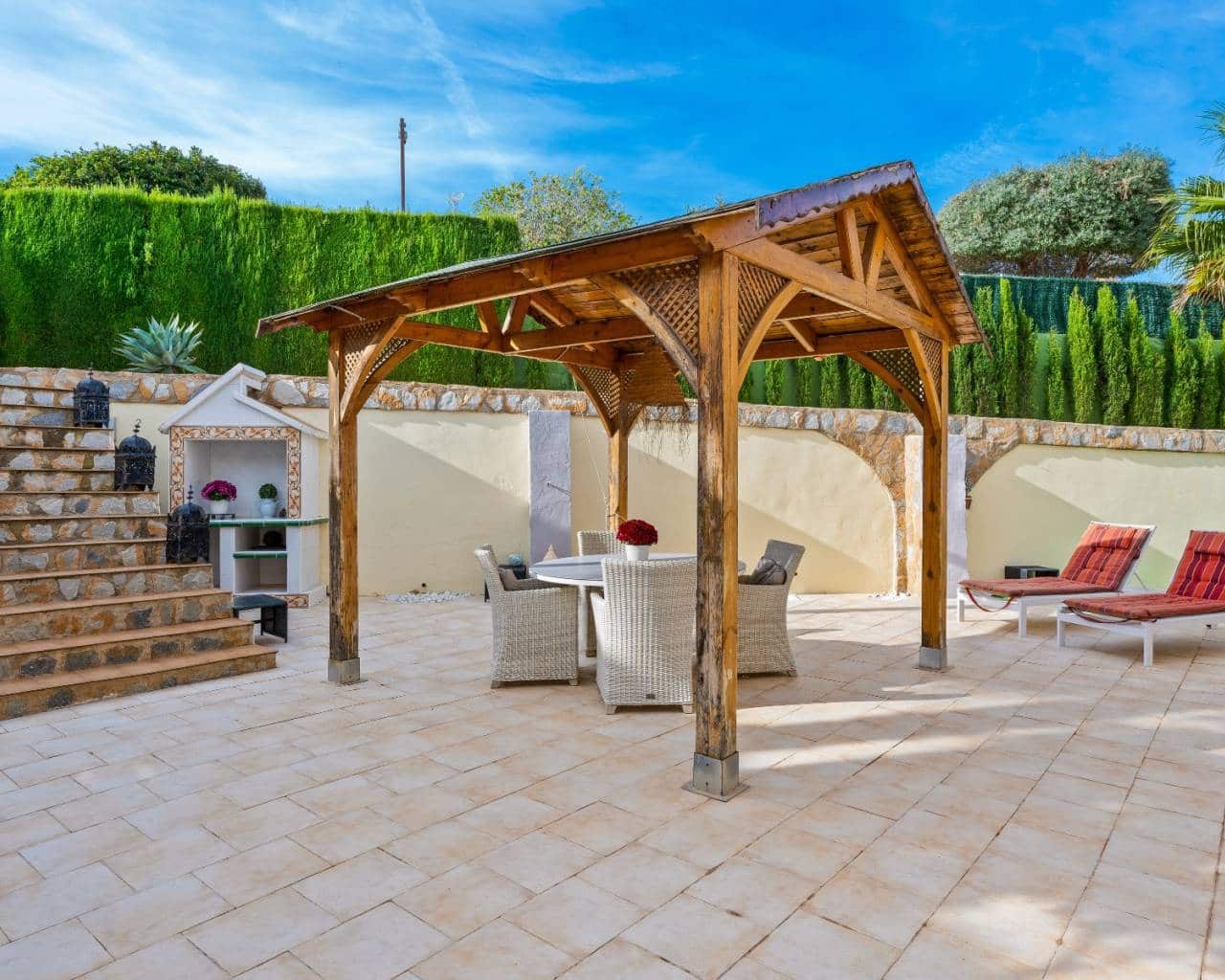 5 soveværelse Villa til salg i Algorfa med swimmingpool - € 770.000 (Ref: 9415098)