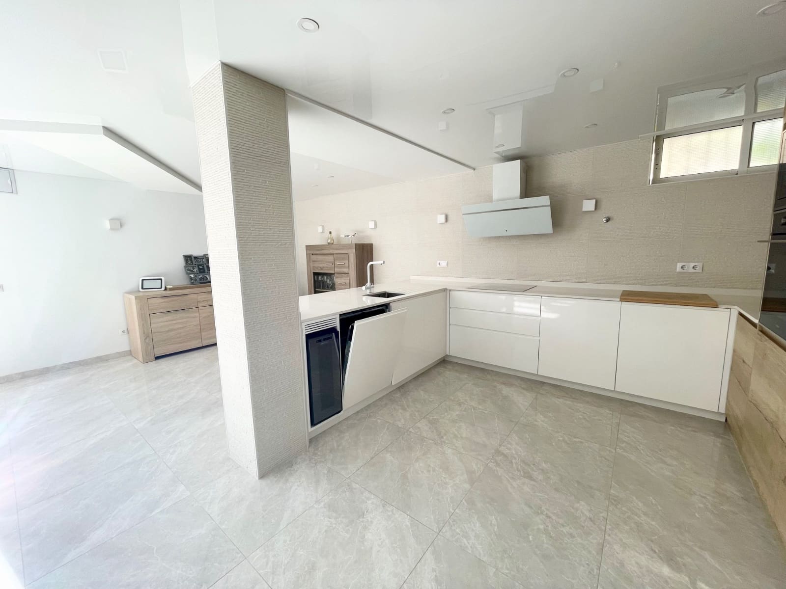 3 slaapkamer Villa te koop in Los Altos met zwembad - € 340.000 (Ref: 9460608)