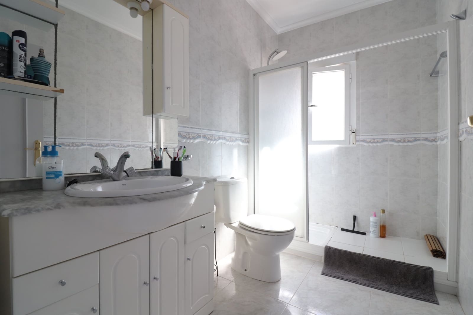 2 bedroom Villa for sale in Benimar with pool - € 275,000 (Ref: 9606829)