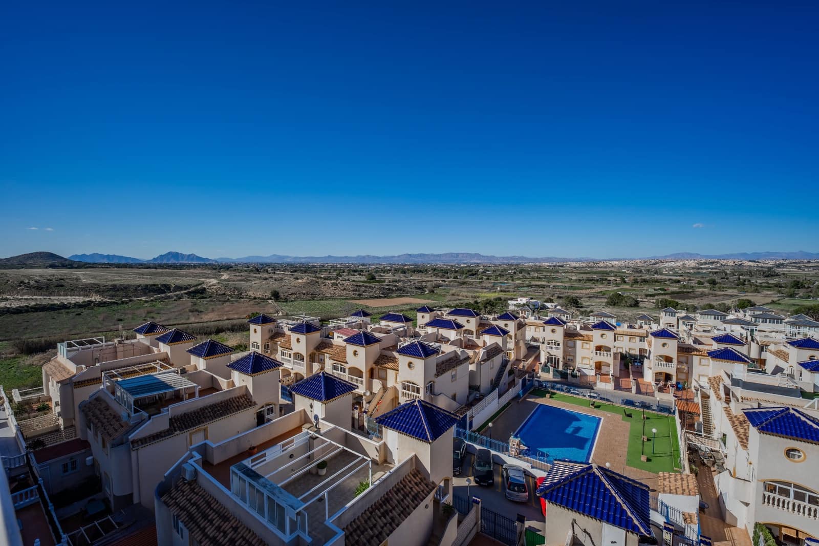 2 bedroom Apartment for sale in Guardamar del Segura with pool - € 169,950 (Ref: 9618598)