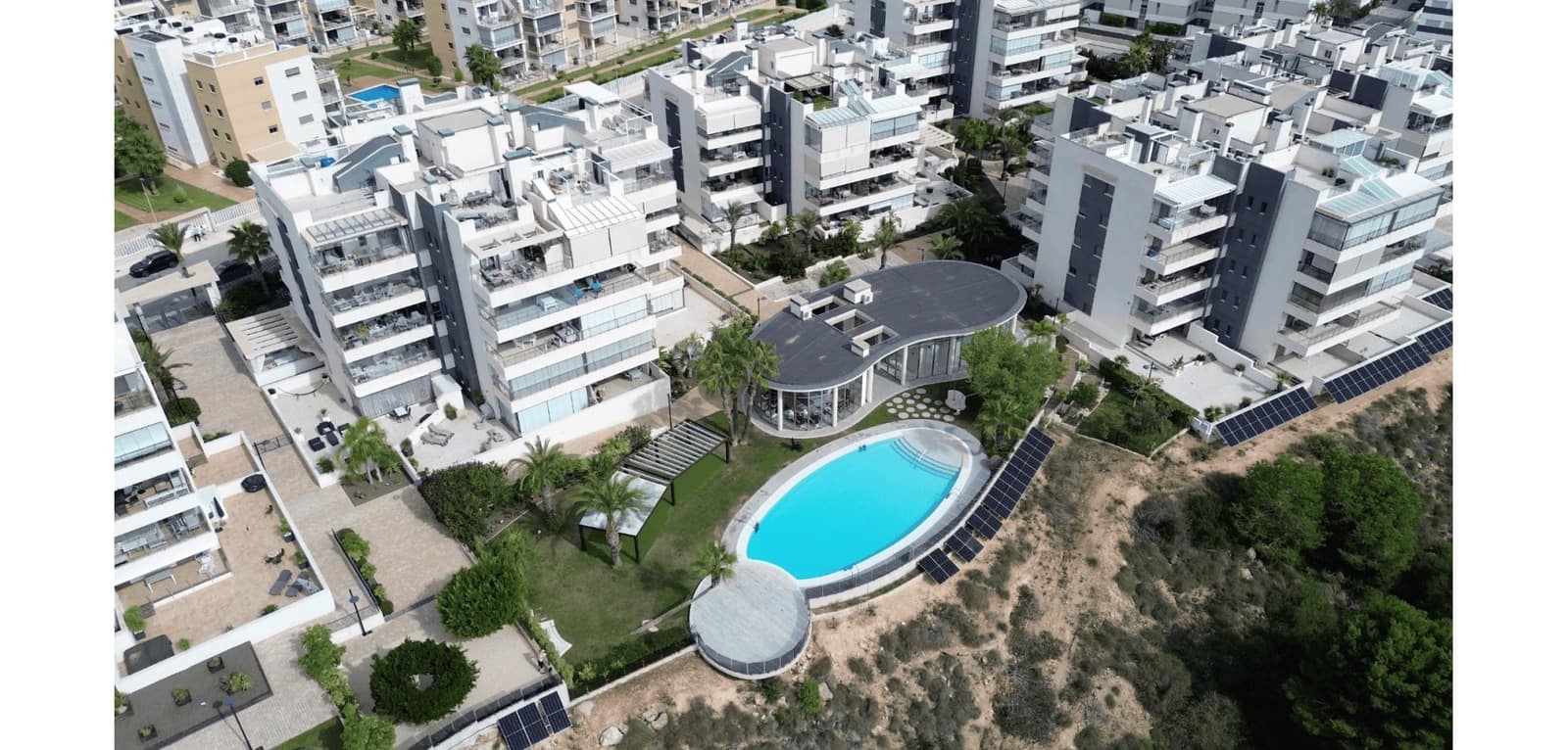 3 Zimmer Apartment zu verkaufen in Villamartin mit Pool - 320.000 € (Ref: 9626875)
