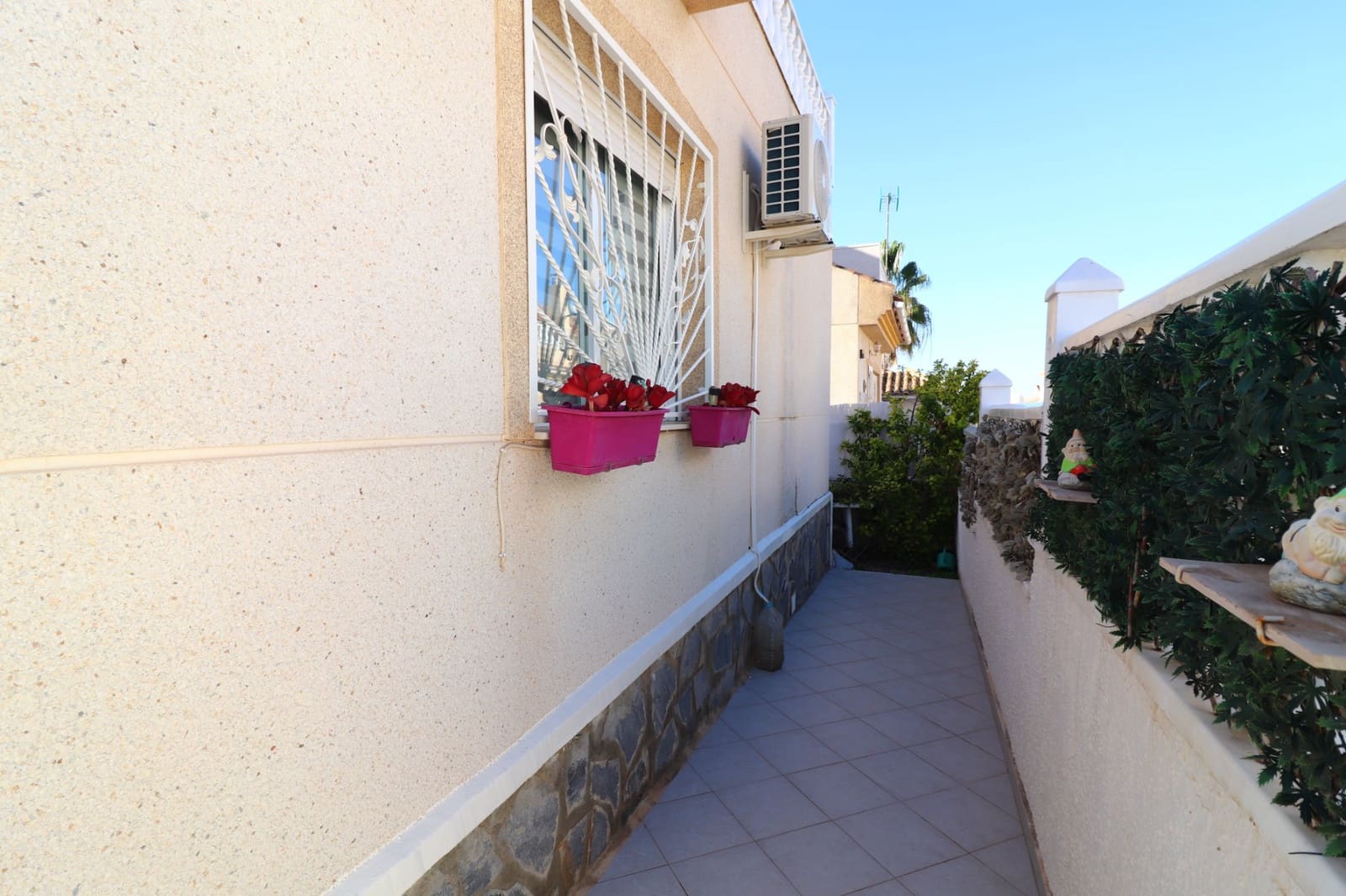 3 bedroom Villa for sale in Ciudad Quesada with pool - € 246,850 (Ref: 9626879)