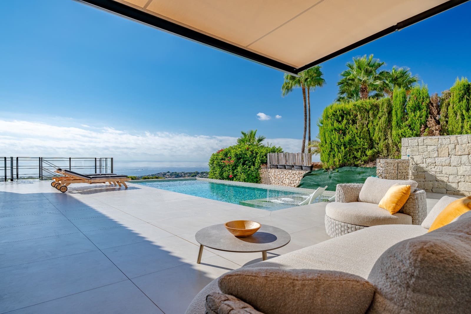 3 bedroom Villa for sale in Pedramala with pool - € 2,600,000 (Ref: 9650427)