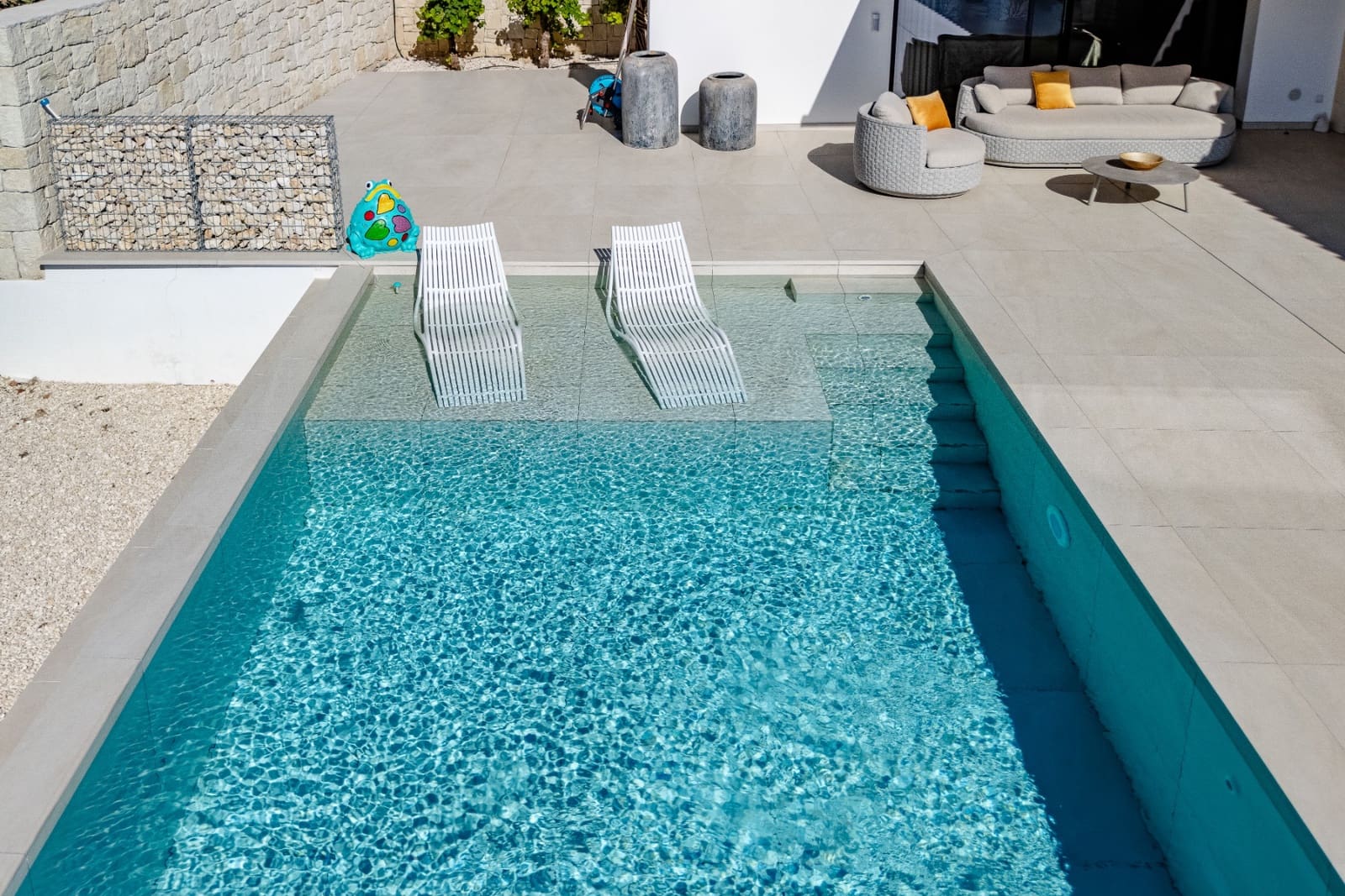 3 bedroom Villa for sale in Pedramala with pool - € 2,600,000 (Ref: 9650427)