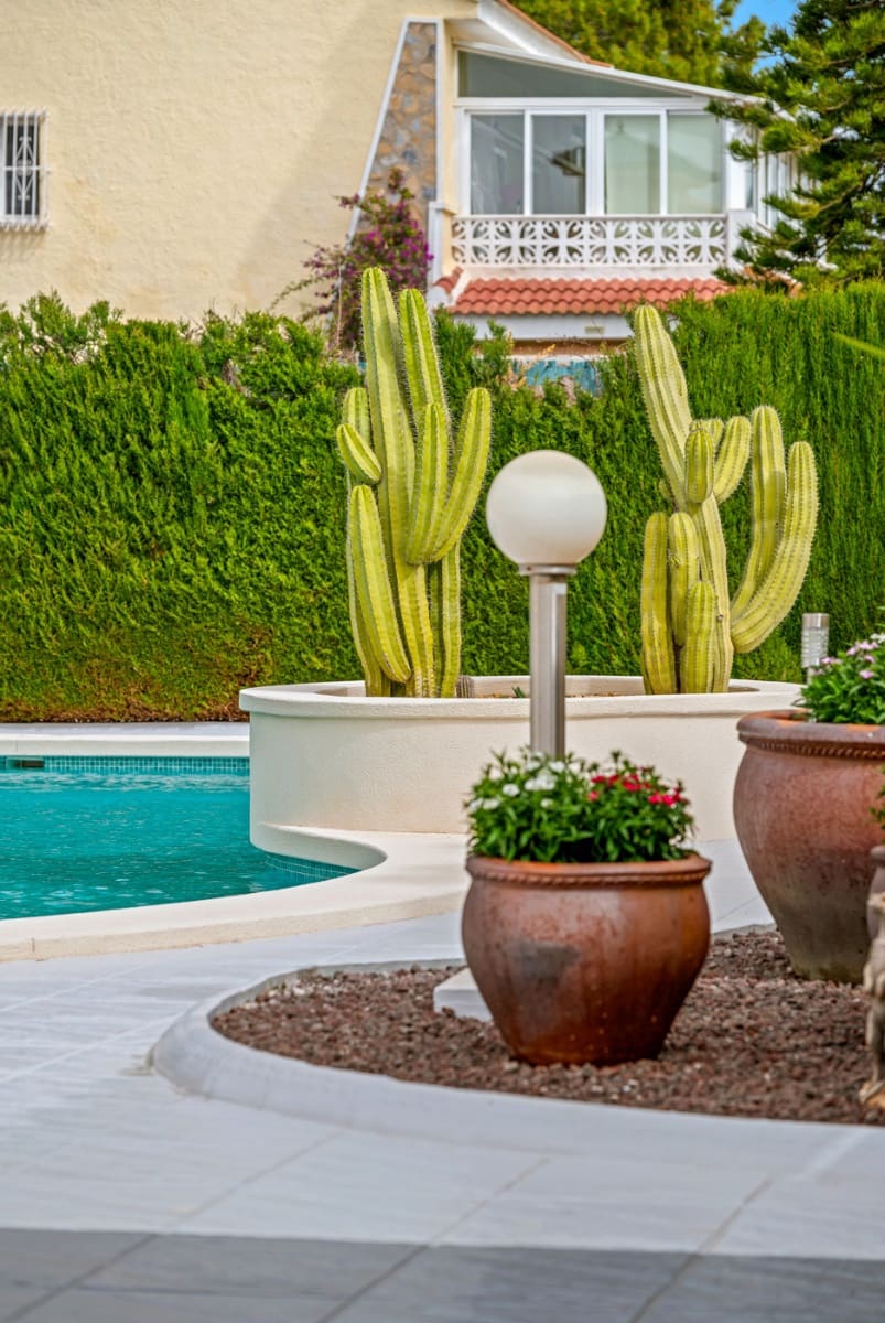 4 bedroom Villa for sale in Ciudad Quesada with pool - € 750,000 (Ref: 9672439)