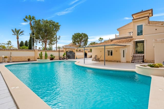 4 soverom Villa til salgs i Ciudad Quesada, Rojales med svømmebasseng - € 750 000 (Ref: 9672439)