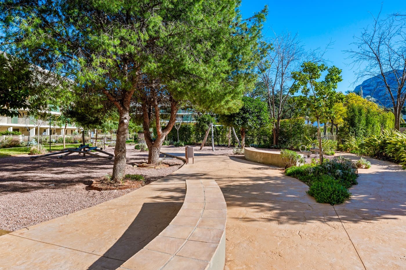 2 soveværelse Lejlighed til salg i Denia med swimmingpool - € 420.000 (Ref: 9672444)