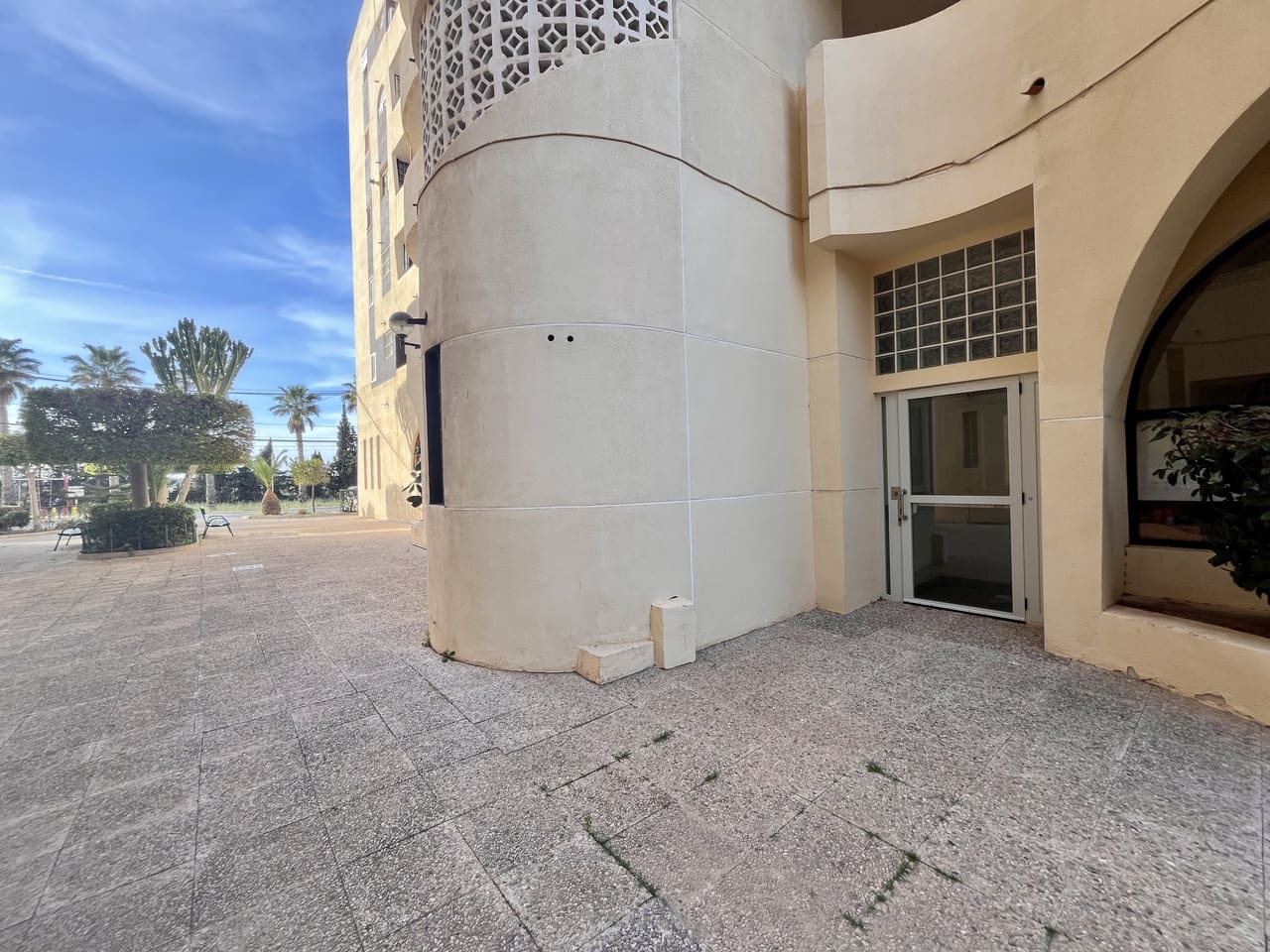 1 sypialnia Apartament na sprzedaż w Torrevieja z basenem - 139 000 € (Ref: 9672450)