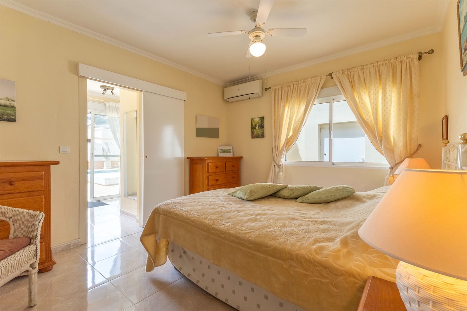 3 Zimmer Villa zu verkaufen in Moraira mit Pool - 649.000 € (Ref: 9687311)