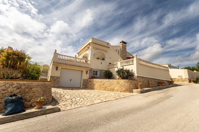 3 makuuhuone Huvila myytävänä paikassa Moraira, Teulada-Moraira mukana uima-altaan - 649 000 € (Ref: 9687311)