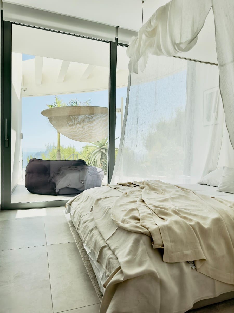 4 bedroom Villa for sale in Altea with pool - € 3,700,000 (Ref: 9716628)