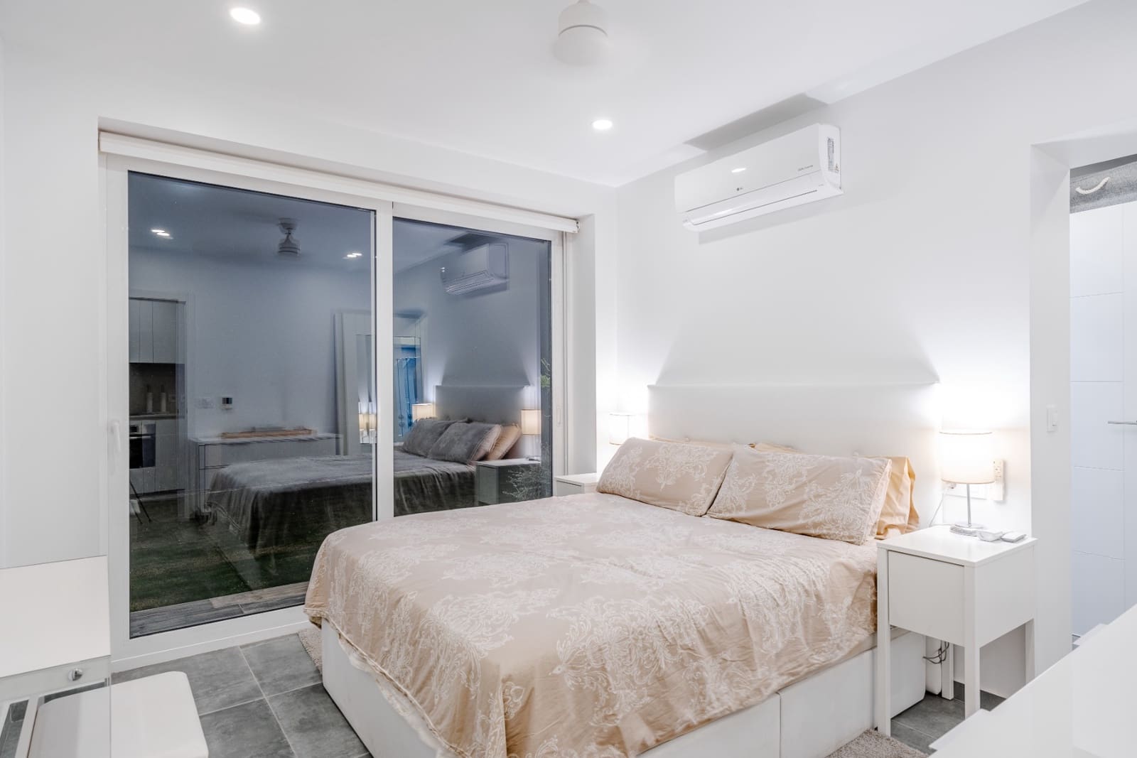 5 soverom Villa til salgs i Benissa med svømmebasseng - € 3 850 000 (Ref: 9716629)