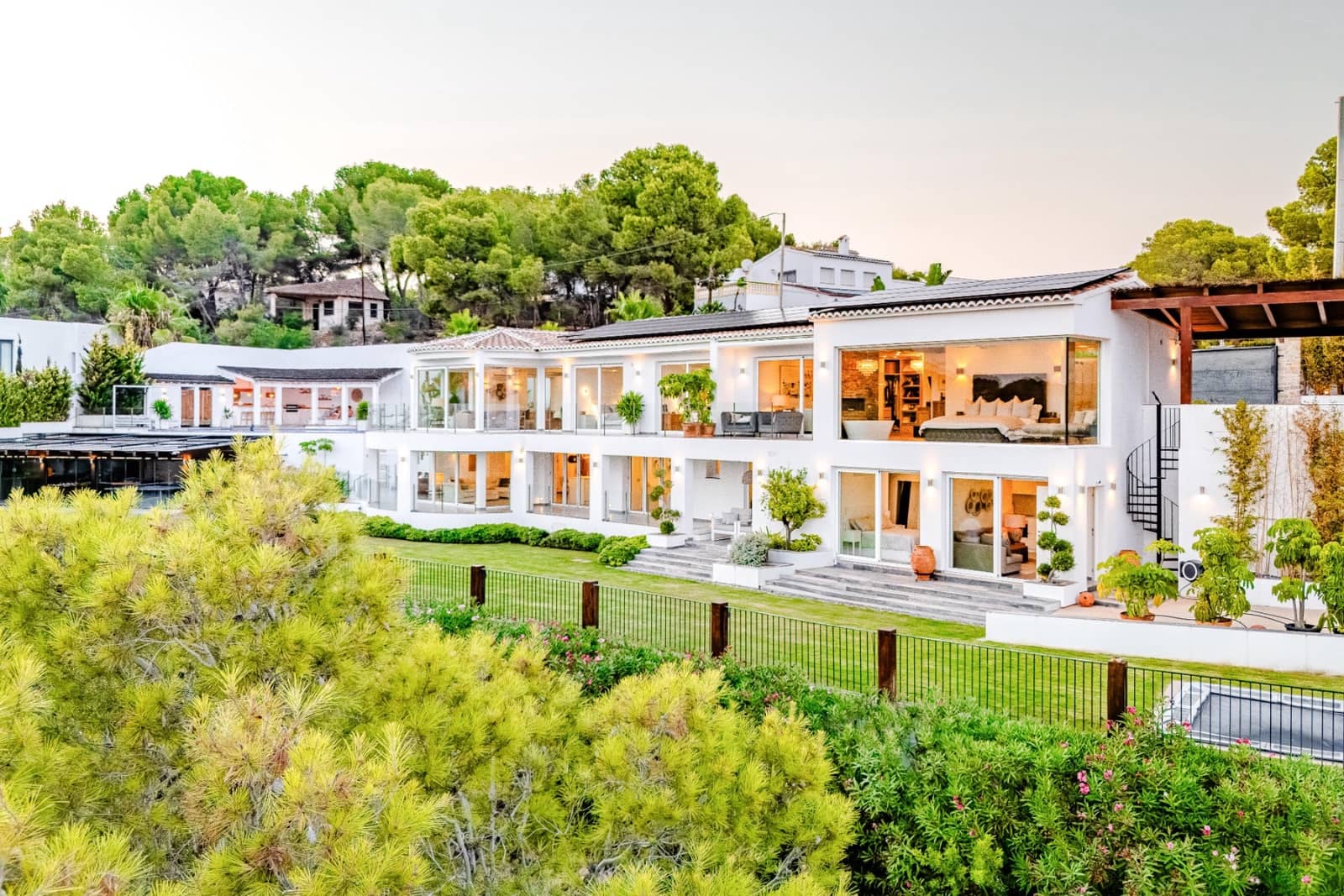 5 soverom Villa til salgs i Benissa med svømmebasseng - € 3 850 000 (Ref: 9716629)