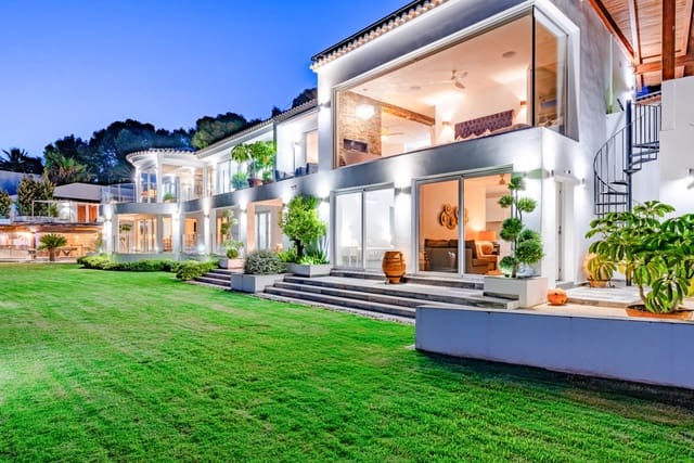 5 soverom Villa til salgs i Benissa med svømmebasseng - € 3 850 000 (Ref: 9716629)