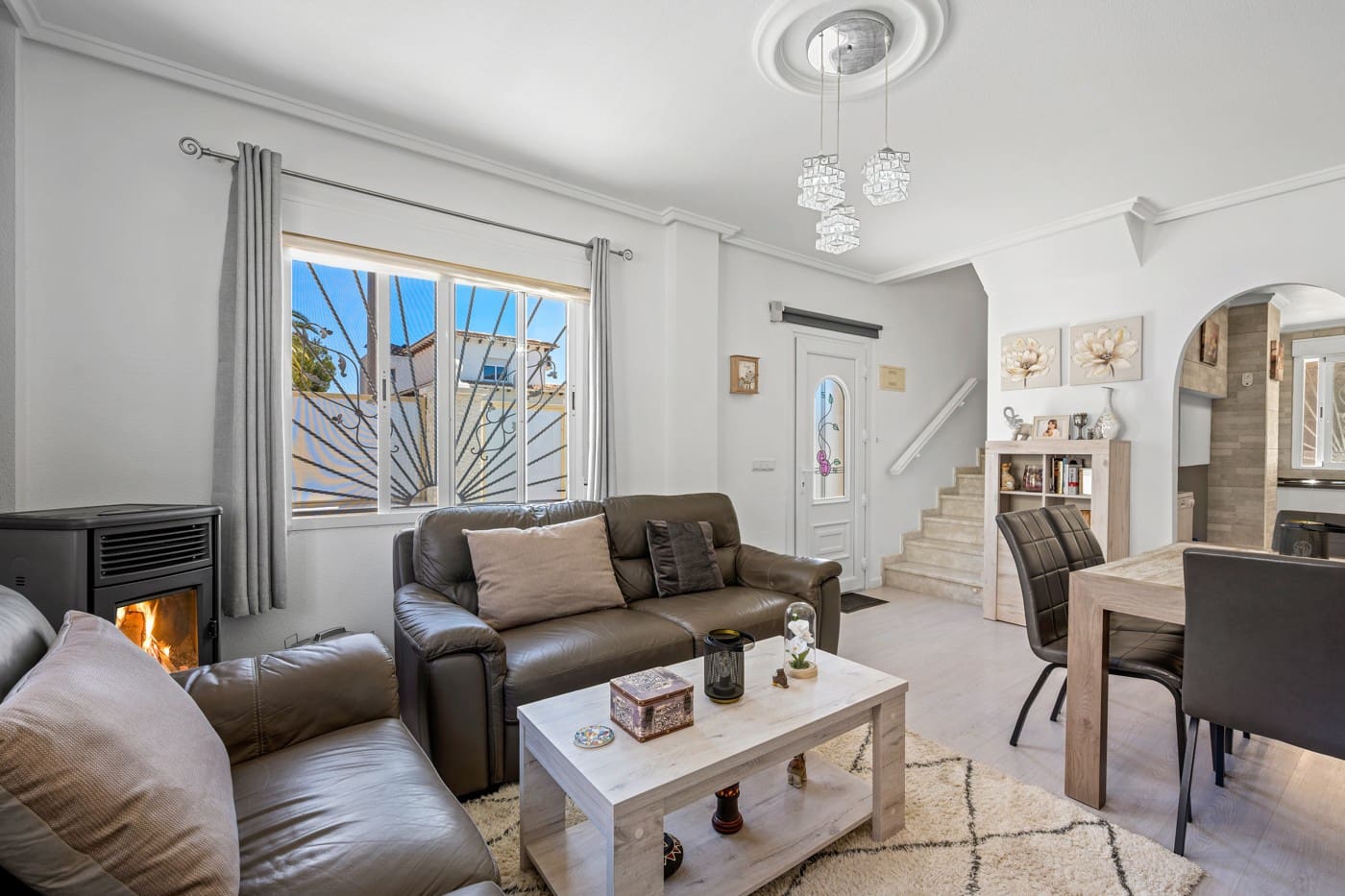 3 soveværelse Villa til salg i Ciudad Quesada med swimmingpool - € 239.000 (Ref: 9790041)