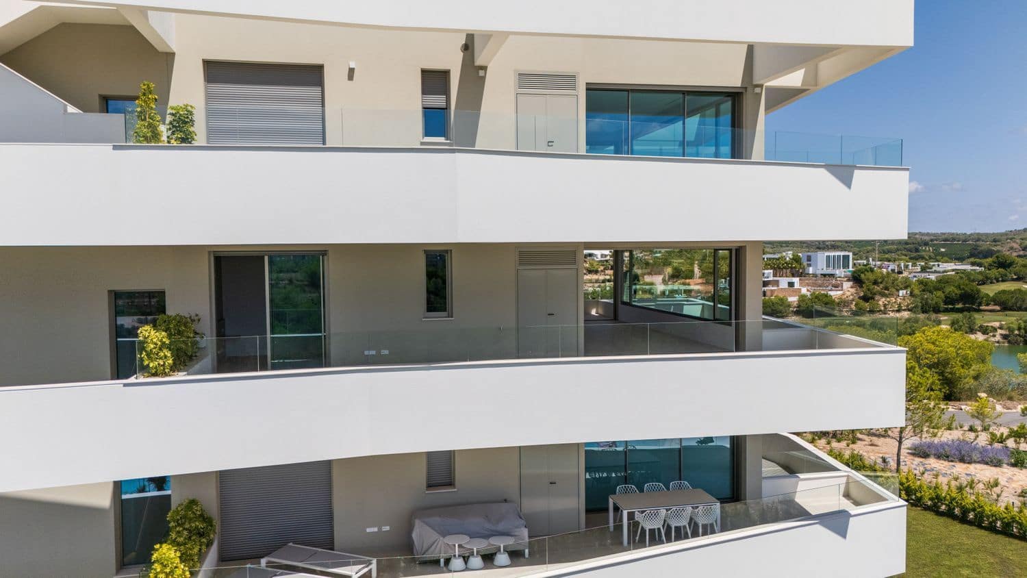 3 sovrum Lägenhet till salu i Las Colinas Golf med pool - 849 000 € (Ref: 9812565)