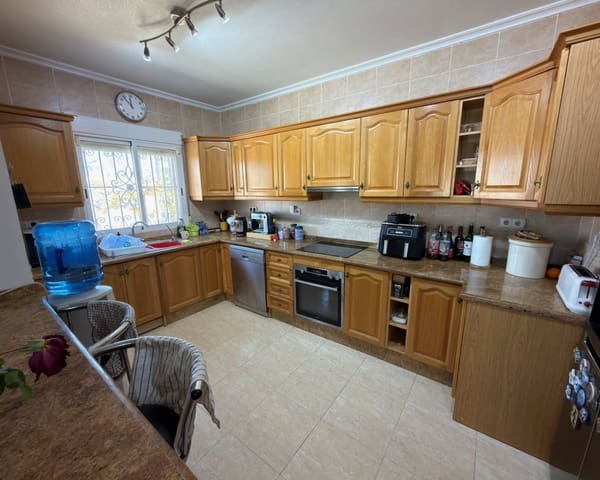 5 makuuhuone Maalaistalo myytävänä paikassa Catral mukana uima-altaan - 595 000 € (Ref: 9812570)