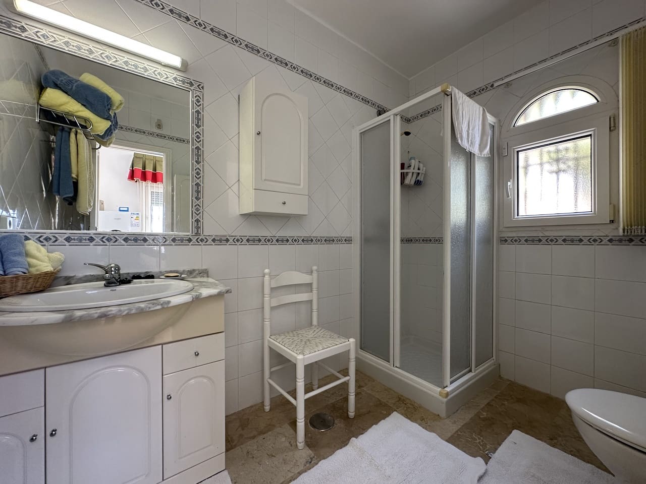 5 Zimmer Villa zu verkaufen in Villamartin mit Pool - 635.000 € (Ref: 9848082)