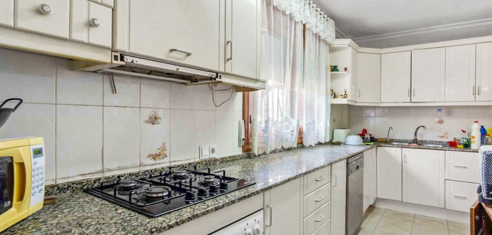8 chambre Villa/Maison à vendre à Torrevieja avec piscine - 550 000 € (Ref: 9848083)