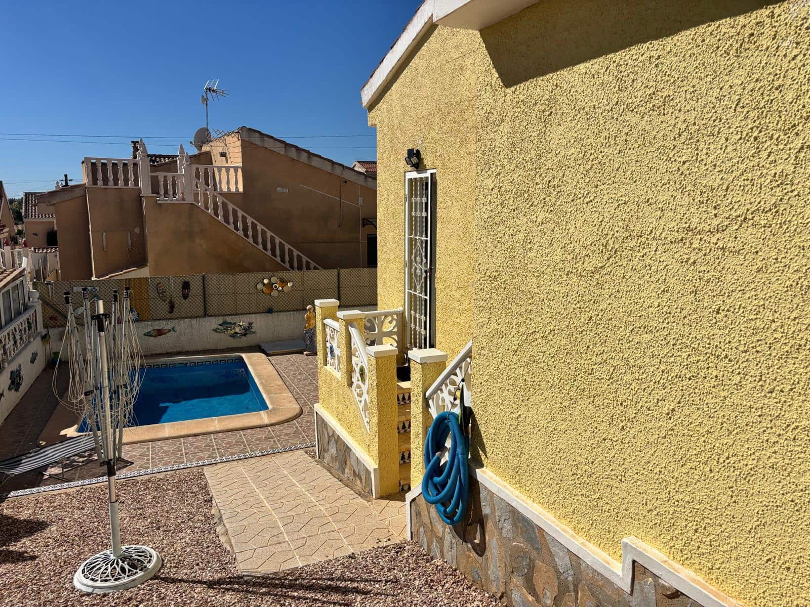 2 slaapkamer Villa te koop in Ciudad Quesada met zwembad - € 210.000 (Ref: 9850478)