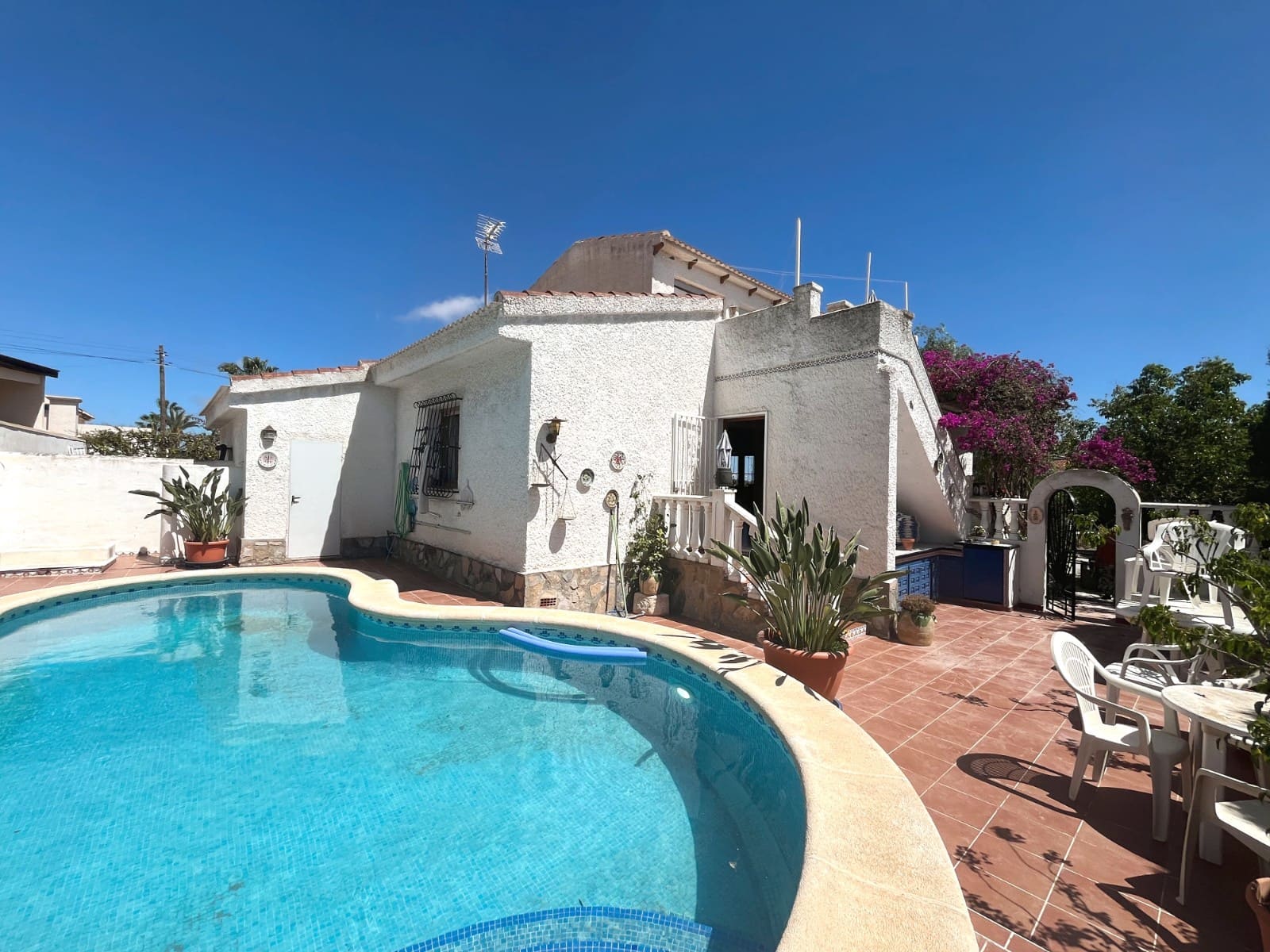 4 bedroom Villa for sale in Ciudad Quesada with pool - € 385,000 (Ref: 9865928)