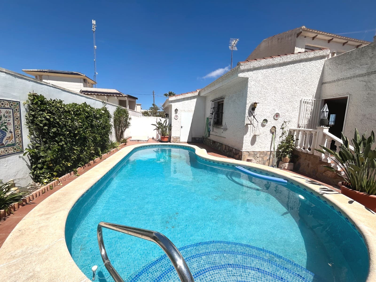 4 bedroom Villa for sale in Ciudad Quesada with pool - € 385,000 (Ref: 9865928)