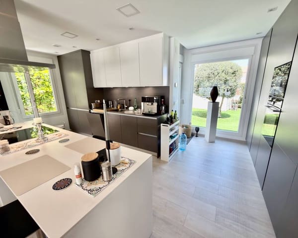 3 sypialnia Willa na sprzedaż w Algorfa z basenem - 585 000 € (Ref: 9867435)