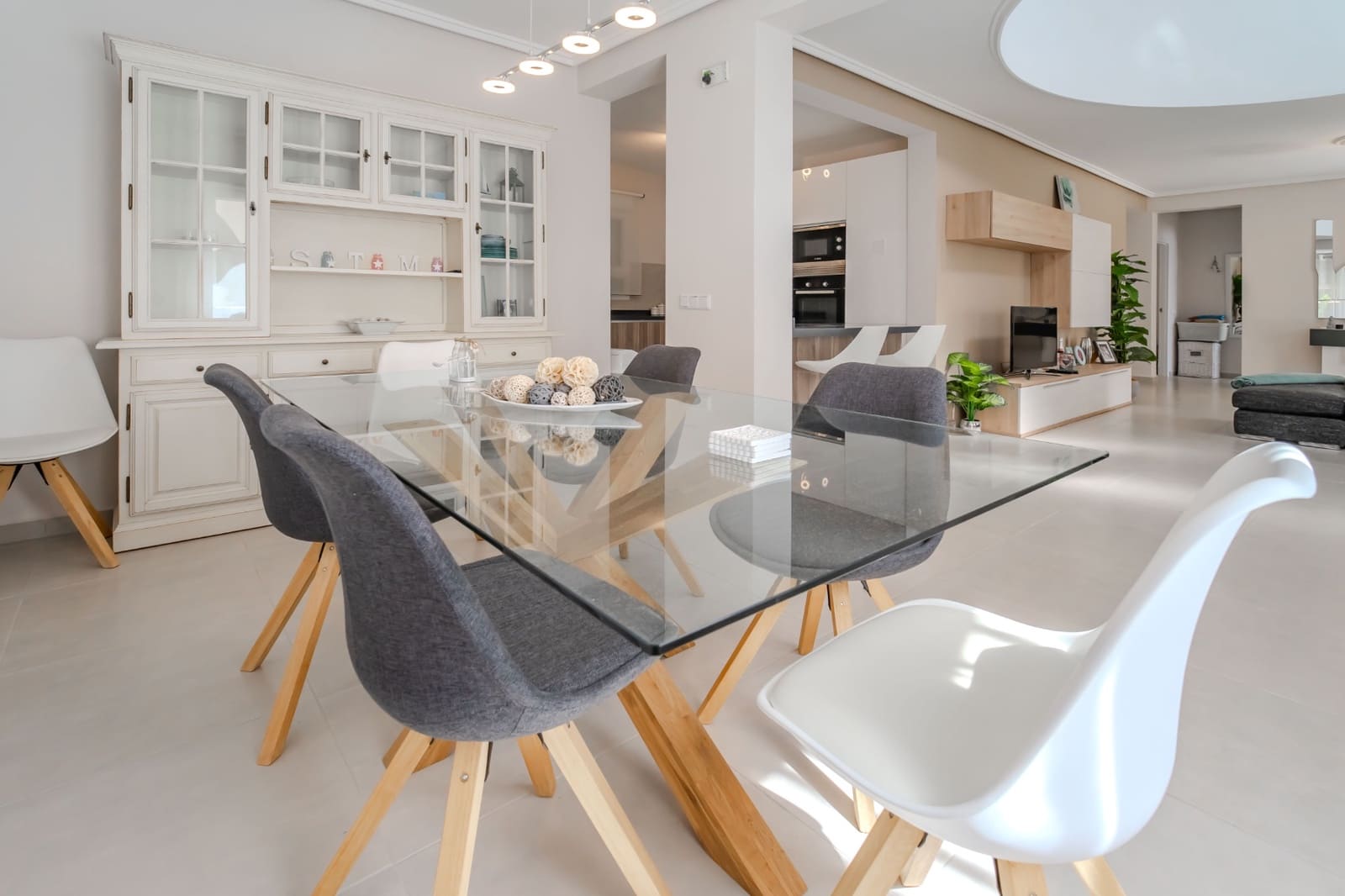 4 soveværelse Villa til salg i Ciudad Quesada med swimmingpool garage - € 599.000 (Ref: 9956594)
