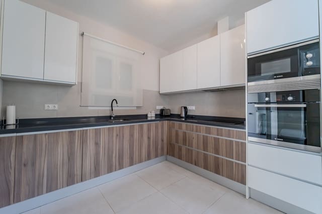 4 soveværelse Villa til salg i Ciudad Quesada, Rojales med swimmingpool garage - € 599.000 (Ref: 9956594)