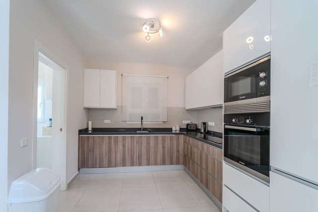 4 soveværelse Villa til salg i Ciudad Quesada, Rojales med swimmingpool garage - € 599.000 (Ref: 9956594)