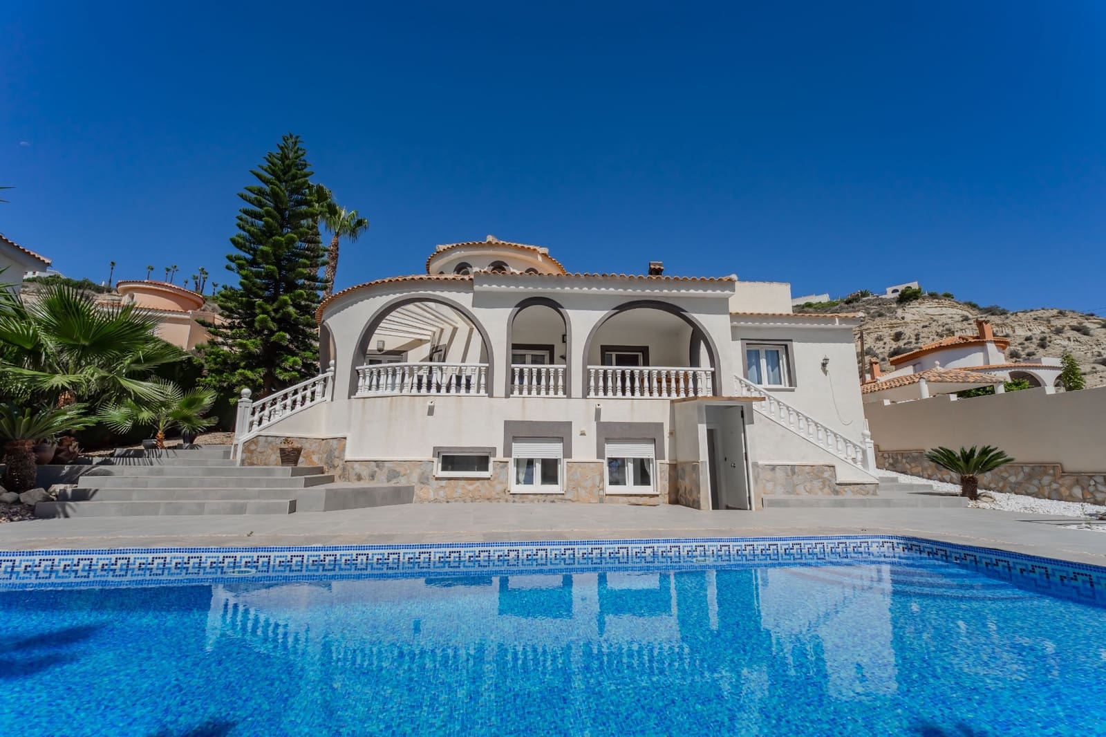 4 soveværelse Villa til salg i Ciudad Quesada med swimmingpool garage - € 599.000 (Ref: 9956594)