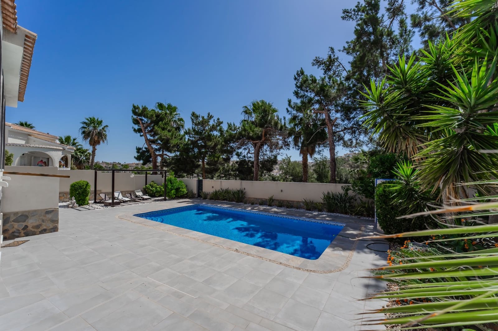 4 soveværelse Villa til salg i Ciudad Quesada med swimmingpool garage - € 599.000 (Ref: 9956594)