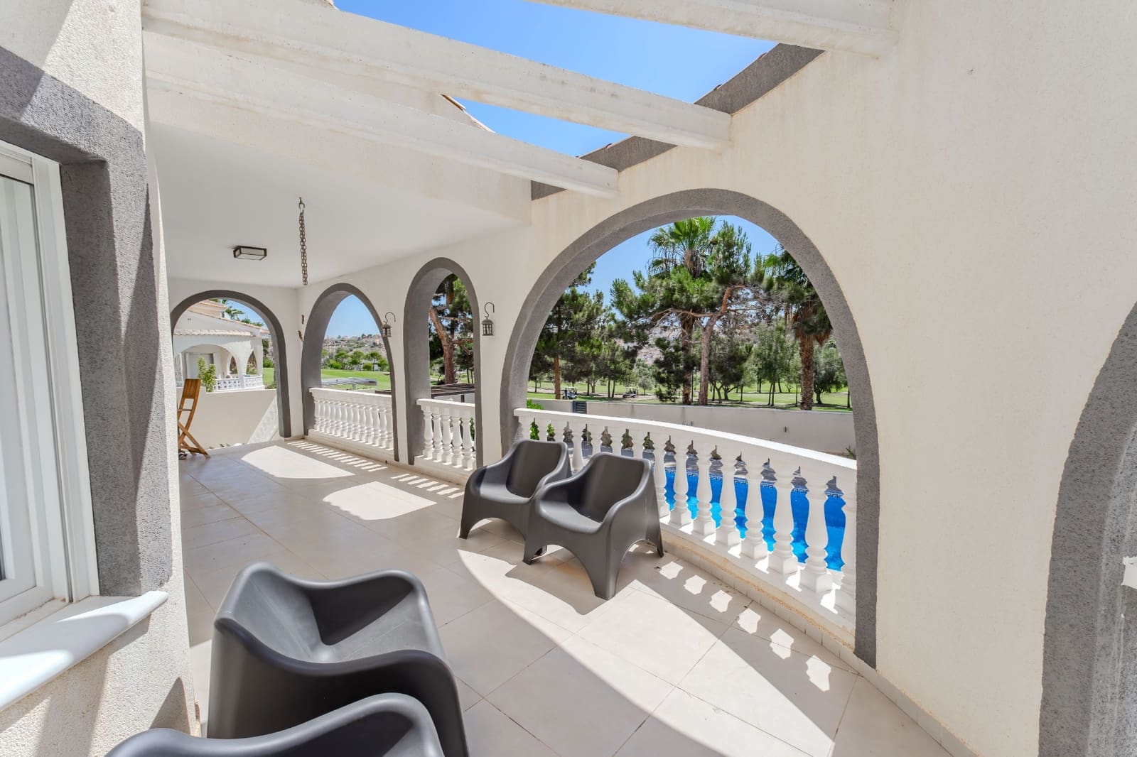 4 soveværelse Villa til salg i Ciudad Quesada med swimmingpool garage - € 599.000 (Ref: 9956594)