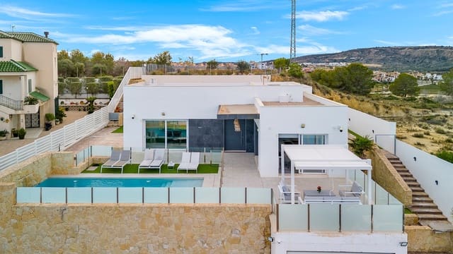 Chalet de 4 habitaciones en Algorfa en venta con piscina garaje - 899.000 € (Ref: 9985777)