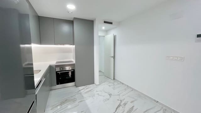 2 soveværelse Lejlighed til salg i Centro, Torrevieja - € 239.000 (Ref: 9985779)