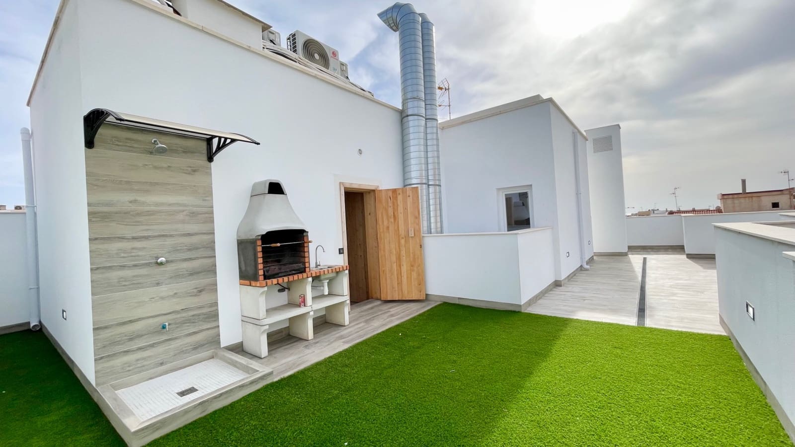 2 sovrum Lägenhet till salu i Torrevieja - 239 000 € (Ref: 9985779)
