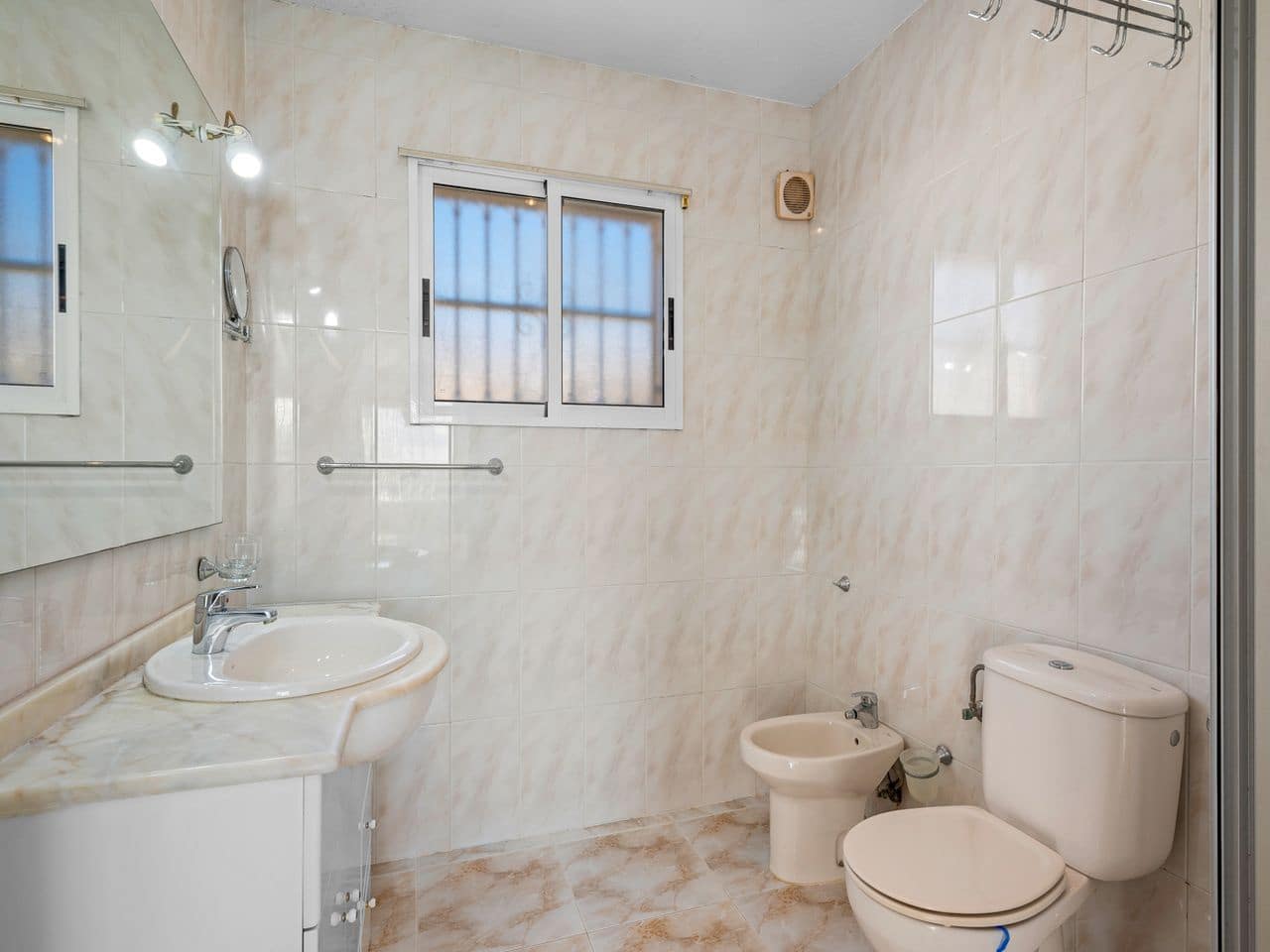 2 sypialnia Willa na sprzedaż w Benimar z basenem - 395 000 € (Ref: 9985790)